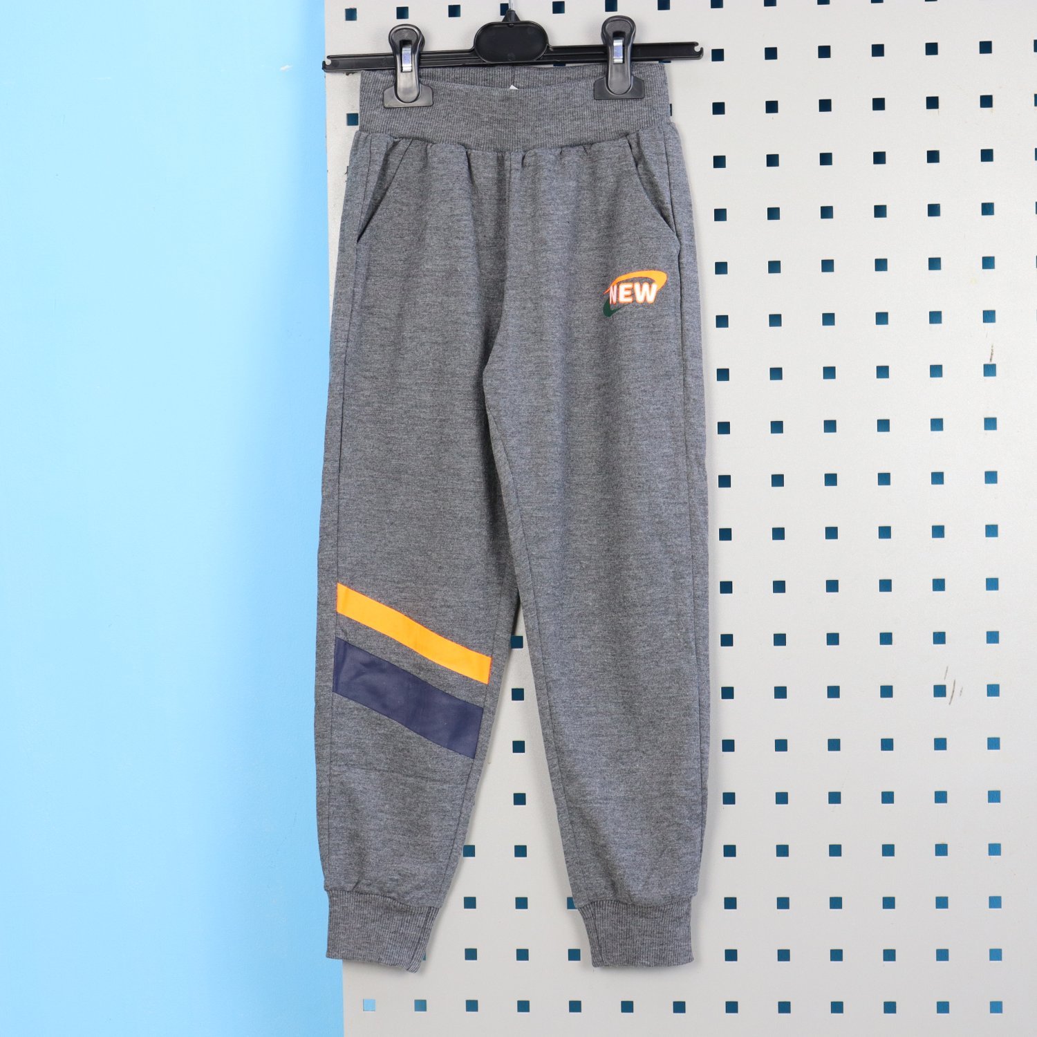 

Спортивные штаны для мальчика Fashion Wear (0111сер) Размер 116, 116 см Серый