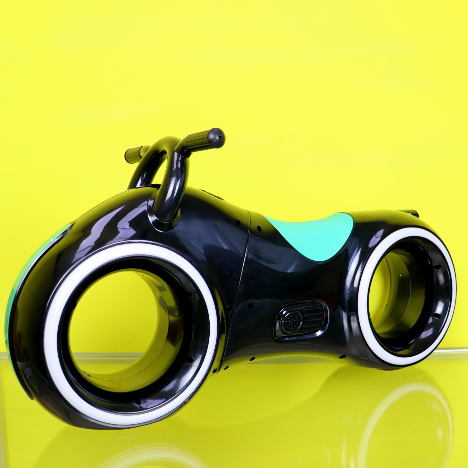 

Каталка-толокар для малышей Star Toys Factor Co (KMGS-0020 Black/Green)