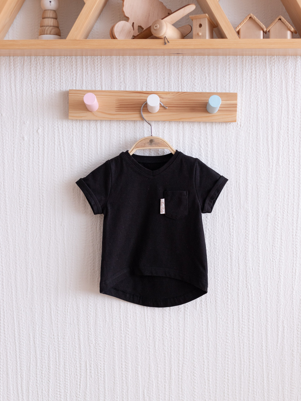 

Футболка Simply MagBaby черная с карманом 80