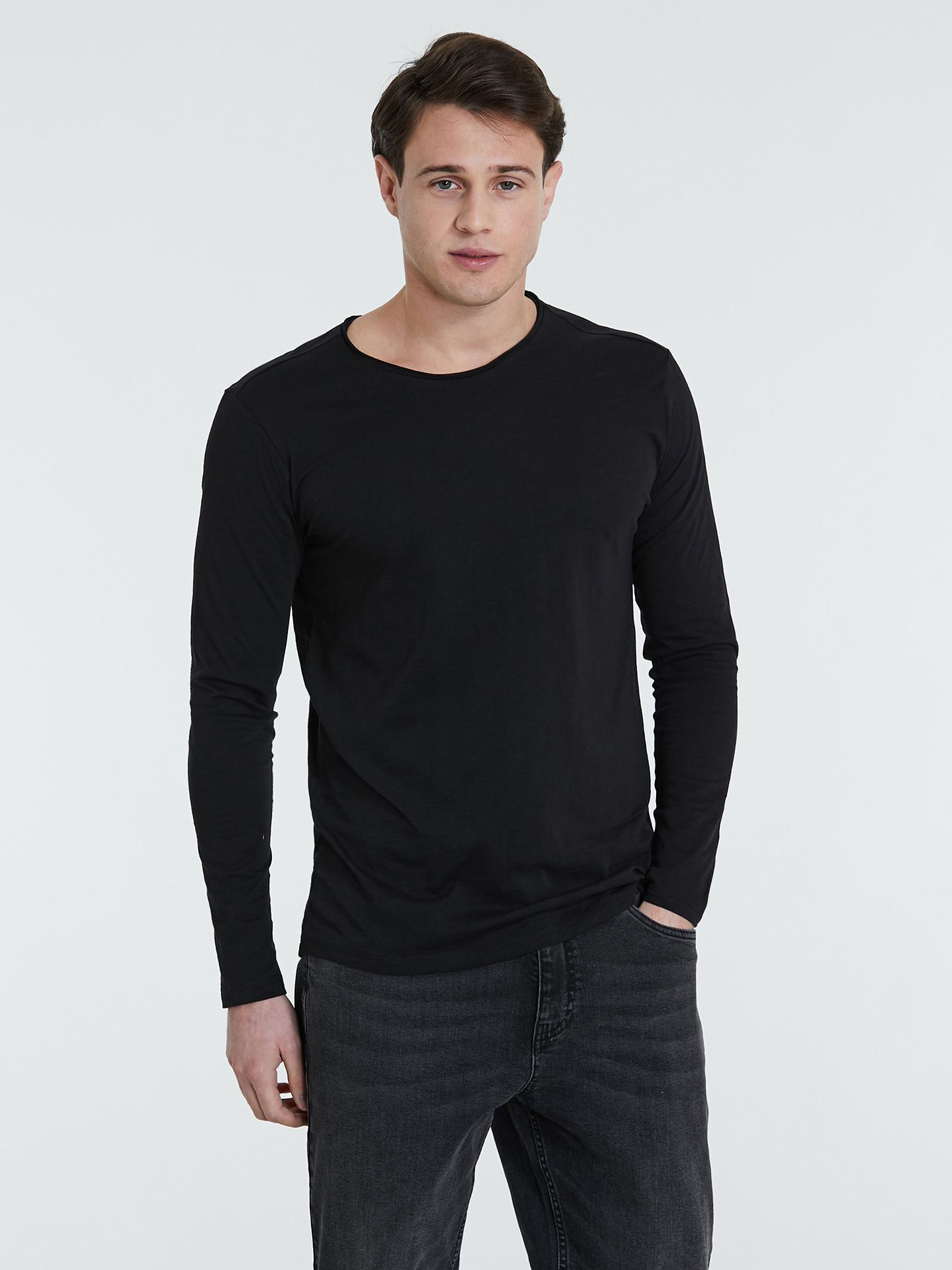 

Лонгслив Piazza Italia 39614-3 M Black