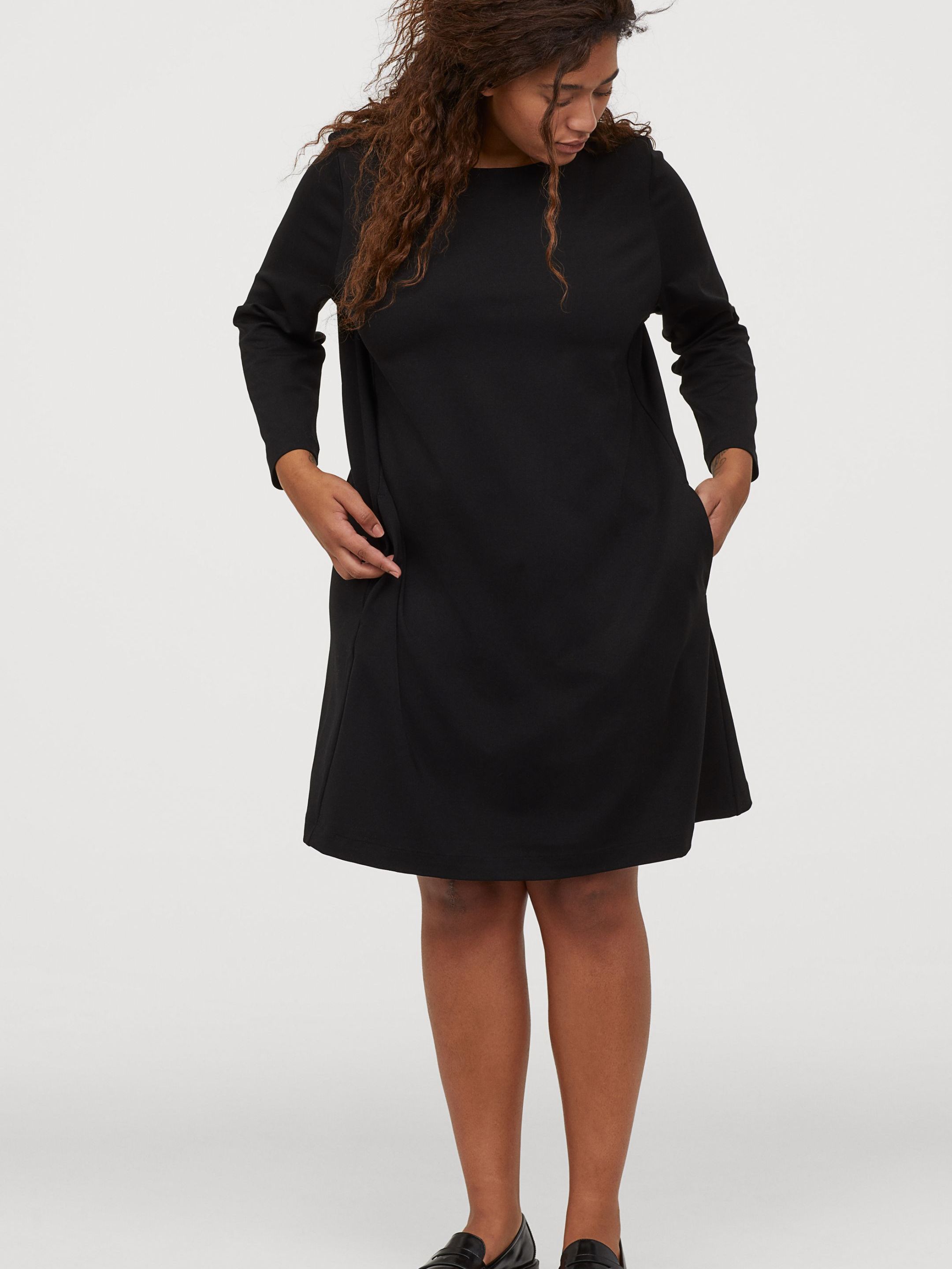 

Платье H&M 0762884-0 2XL Черное