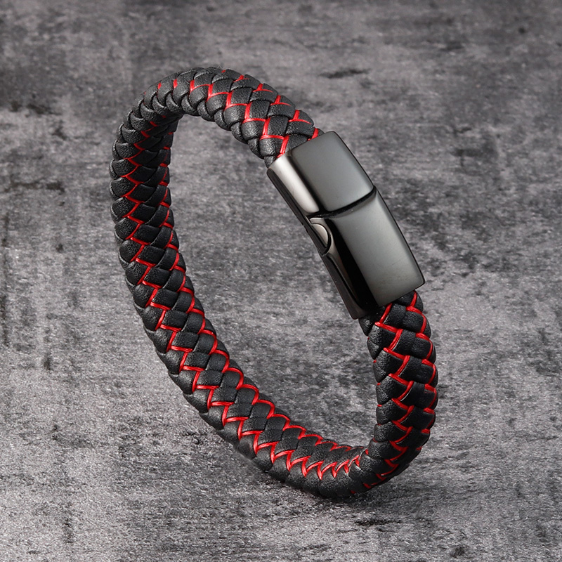 

Женский кожаный браслет BroBand One line черно-красный 21см (BB-ONE-LINE-BLACK-RED-21-W)