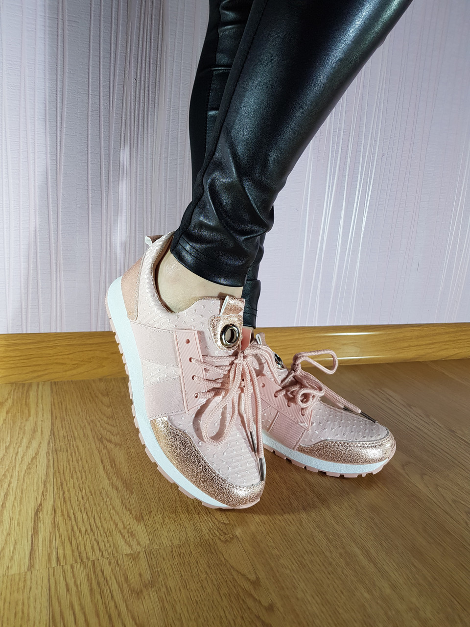 

Кроссовки Venus Cozy Pink 9 37