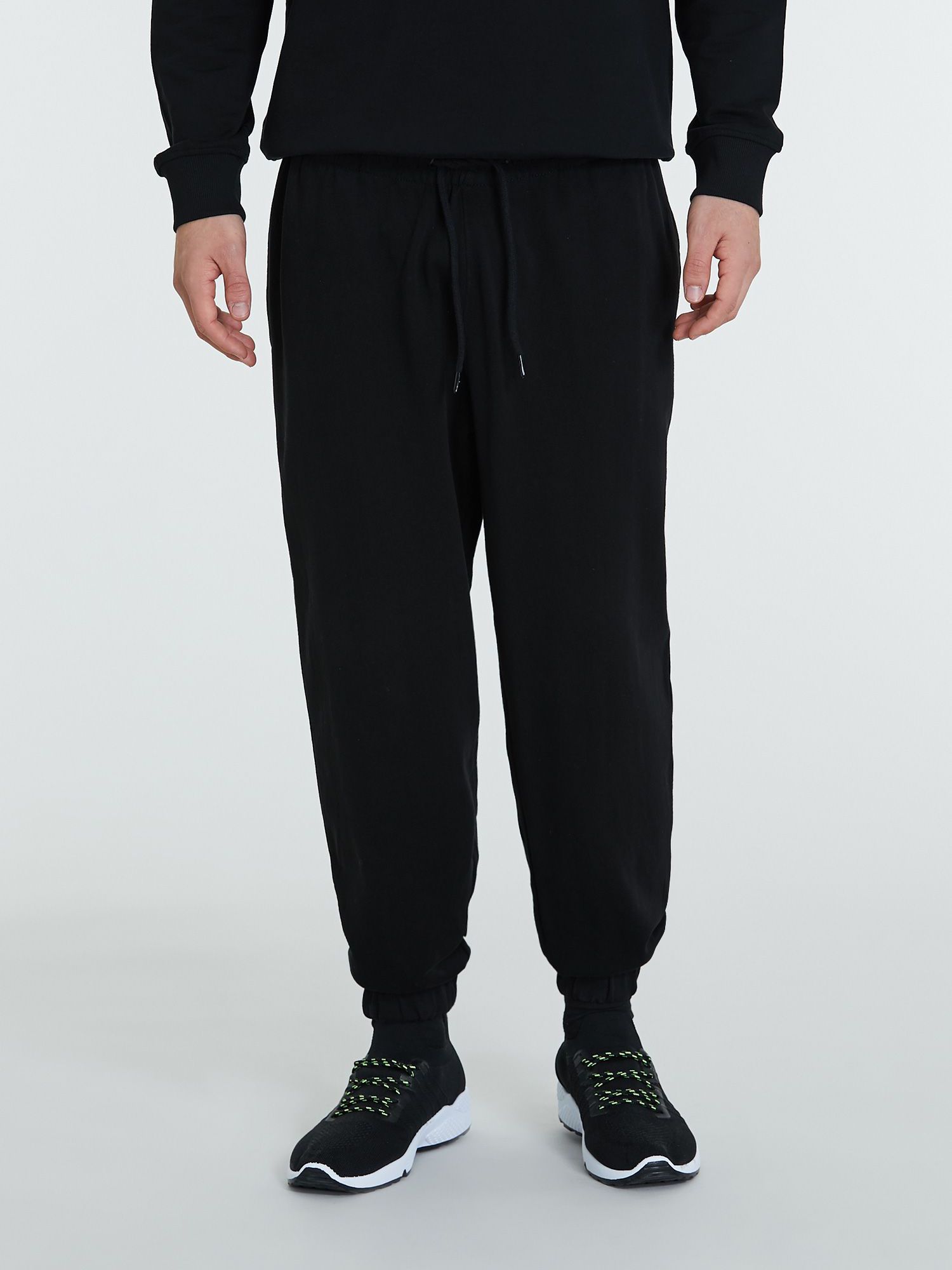 

Спортивные штаны Piazza Italia 39539-3 S Black