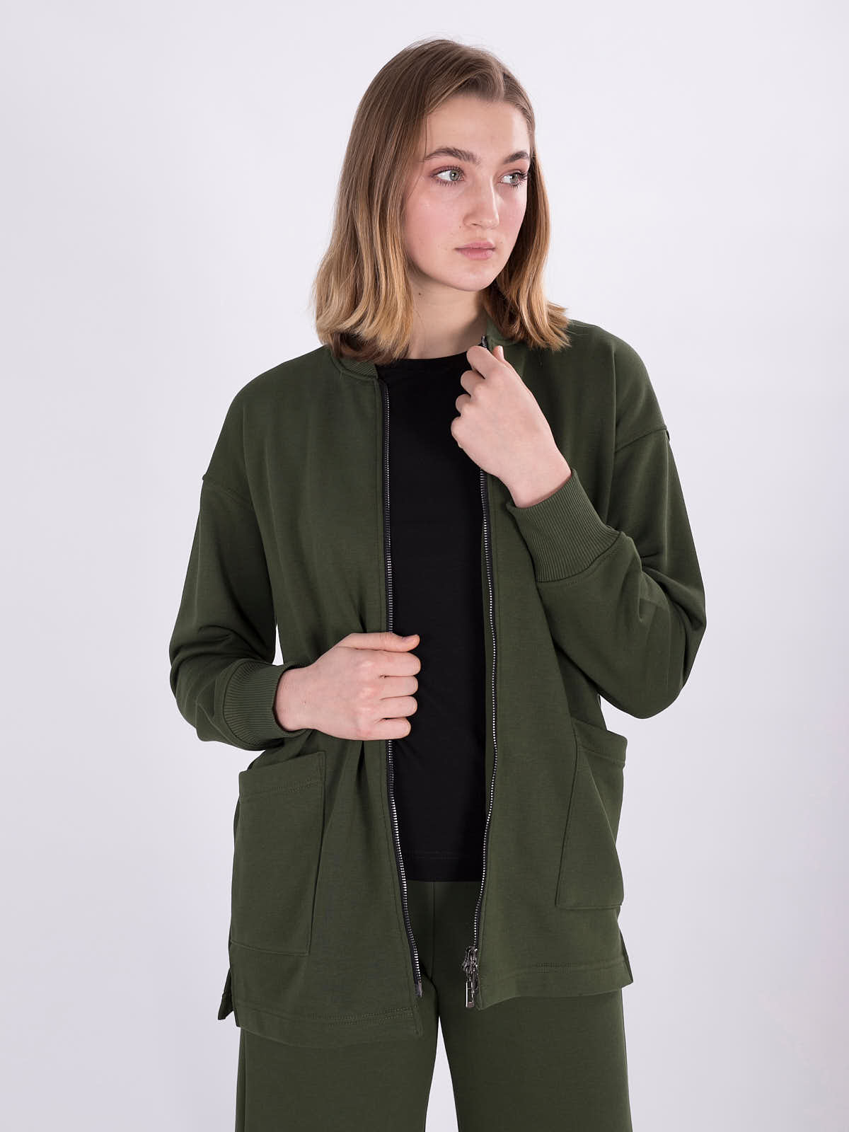 

Бомбер женский Fromus удлиненный на молнии XL/XXL(48-50) Зеленый 2437-9