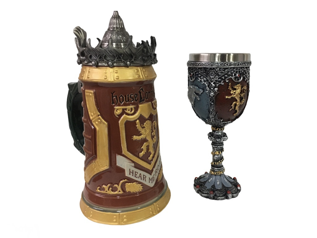 

Подарочный набор Готика Кружка Game Of Thrones House Lannister Stein Игра Престолов Дом Ланнистеров и Winter Coming 650/200 мл