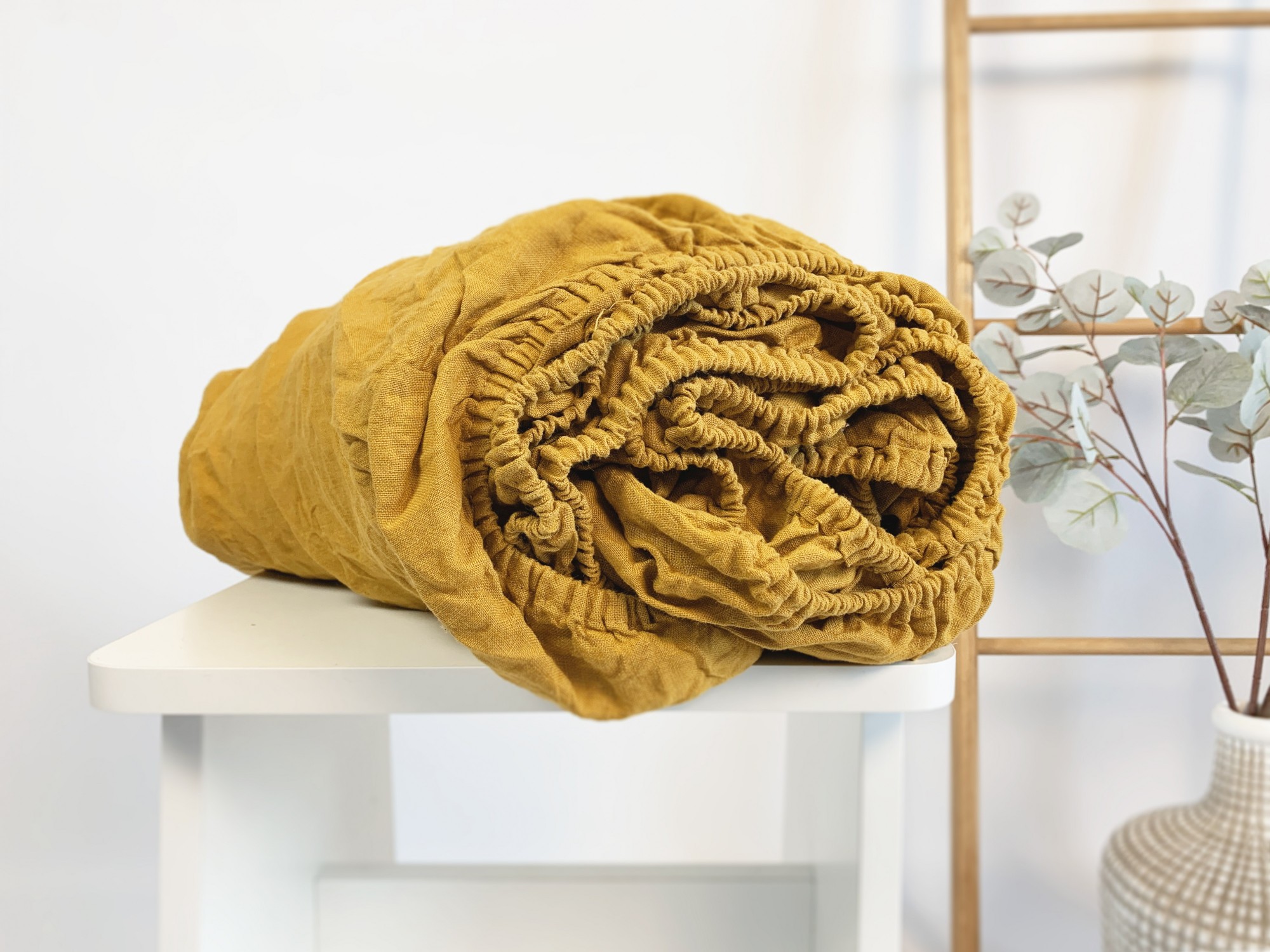 

Льняная простынь на резинке TouchableLinen 90x190x25 см Горчичный