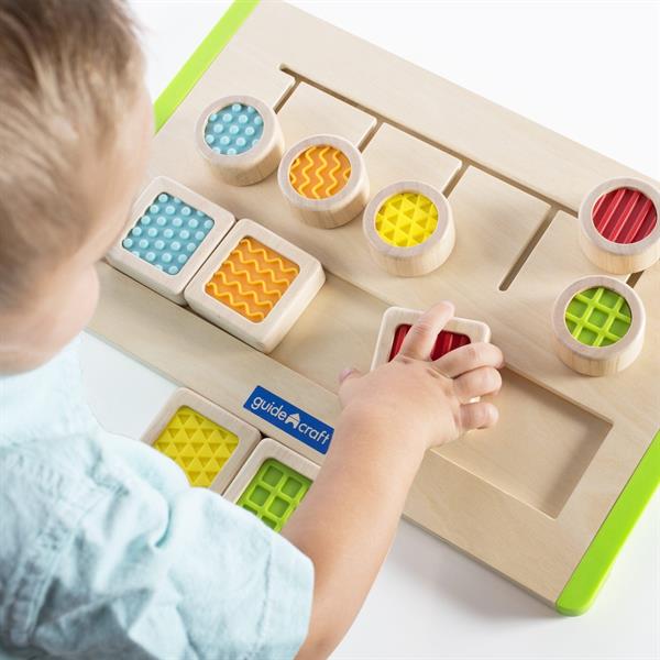 

Тактильный сортер Guidecraft Manipulatives Лабиринт из фактур (G5079)