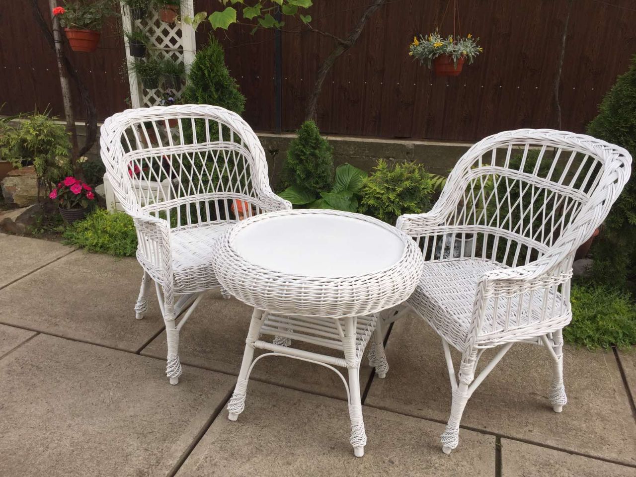 

Комплект мебели для сада из дерева и лозы 2 кресла Х1 + стол Гриб круглый Woody Белый