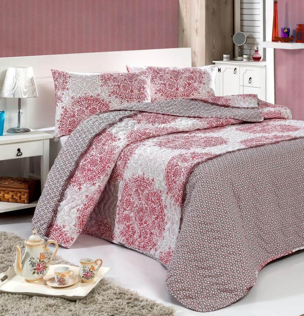 

Покрывало стеганное с наволочками Eponj Home - Roma фуксия 200*220