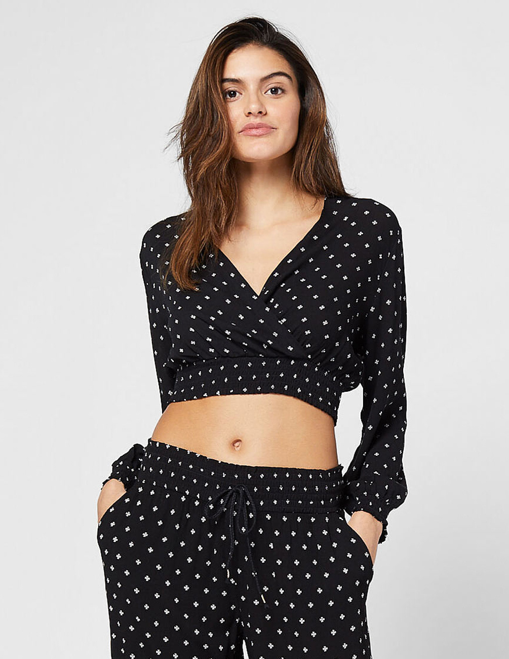 

Блуза Etam Ж1059348 цвет черный, Блуза Etam Ж1059348 цвет черный L