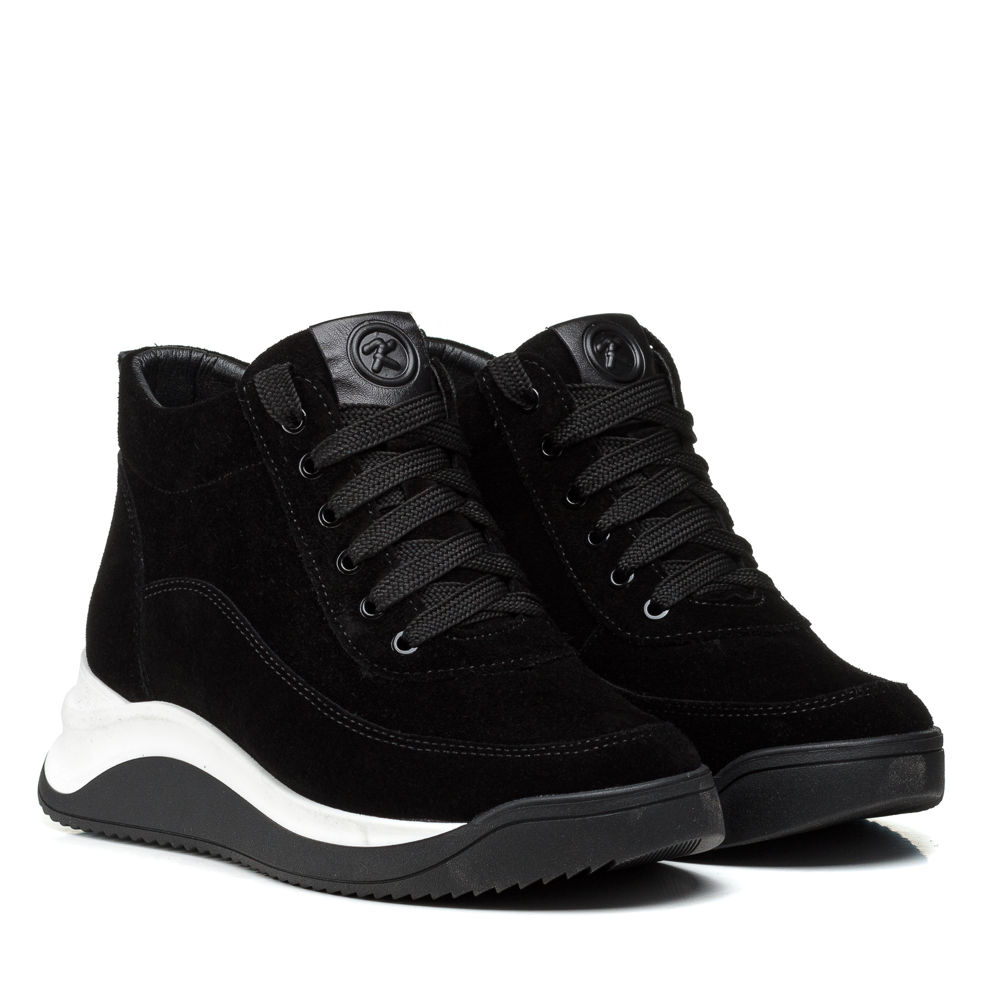 

Кросівки Kento Чорний 36 (1082ЦПВ)