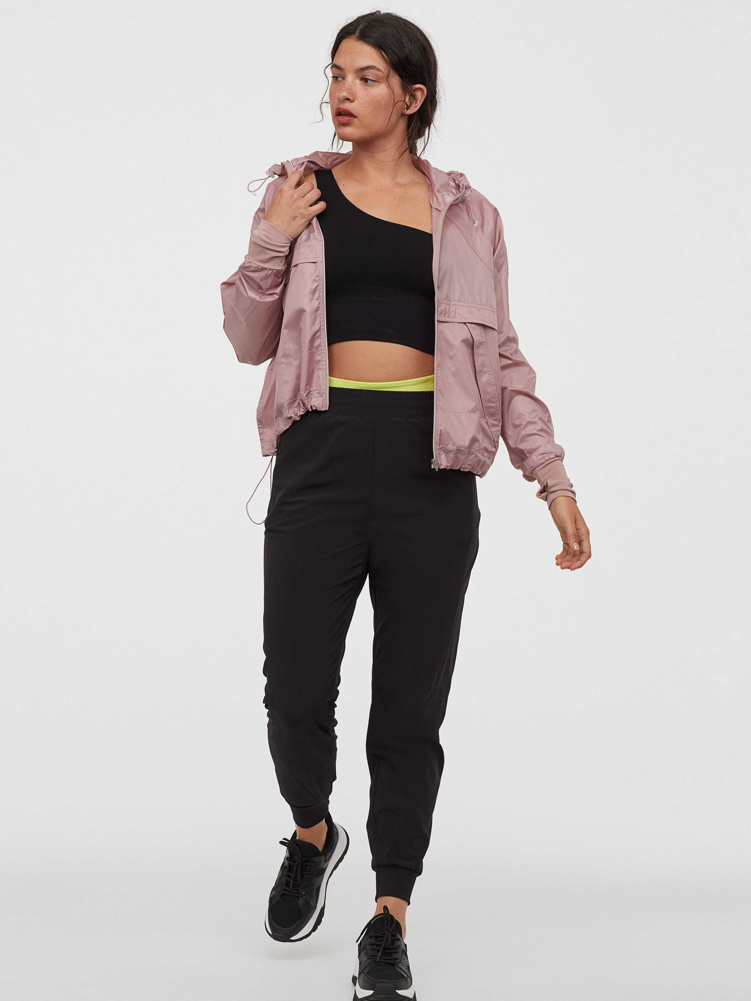 

Спортивные штаны H&M Sport 0734592-0 M Черные