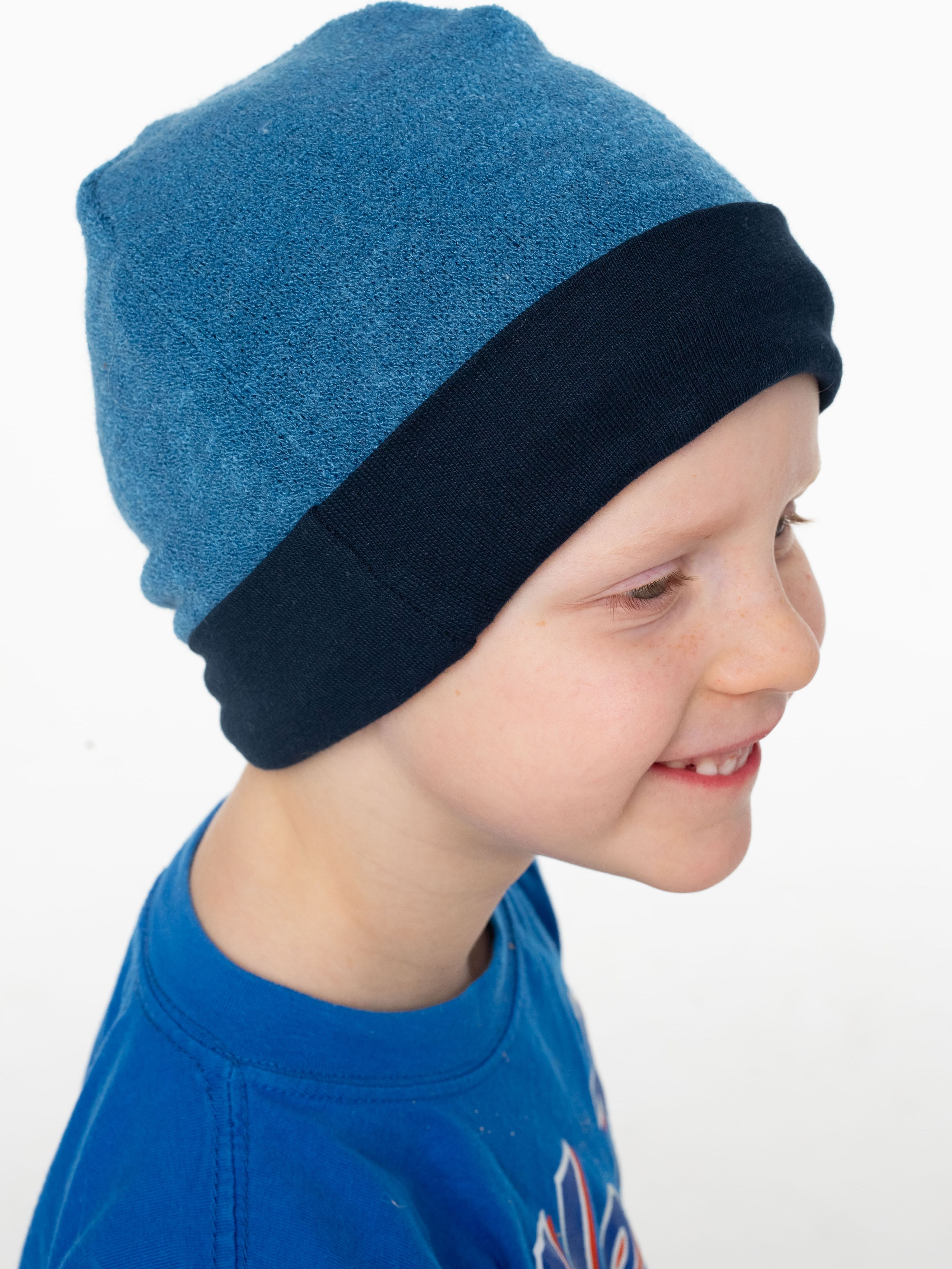 Акція на Дитяча демісезонна шапка-біні в'язана для хлопчика Vidoli К-2015W 54 см Синя від Rozetka