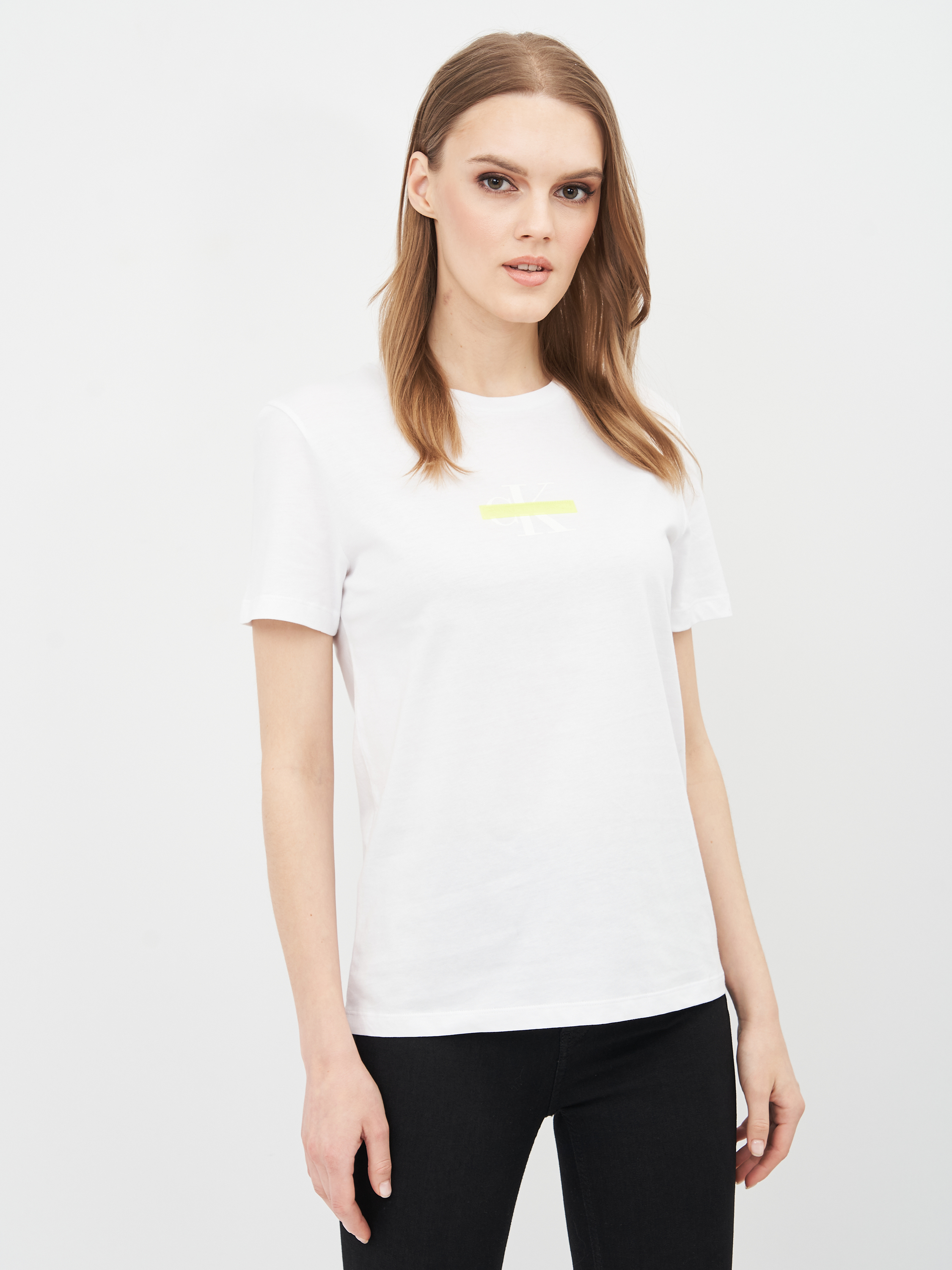 

Футболка Calvin Klein Jeans Censored Reg Slim Tee J20J216546-YAF XS Ck White