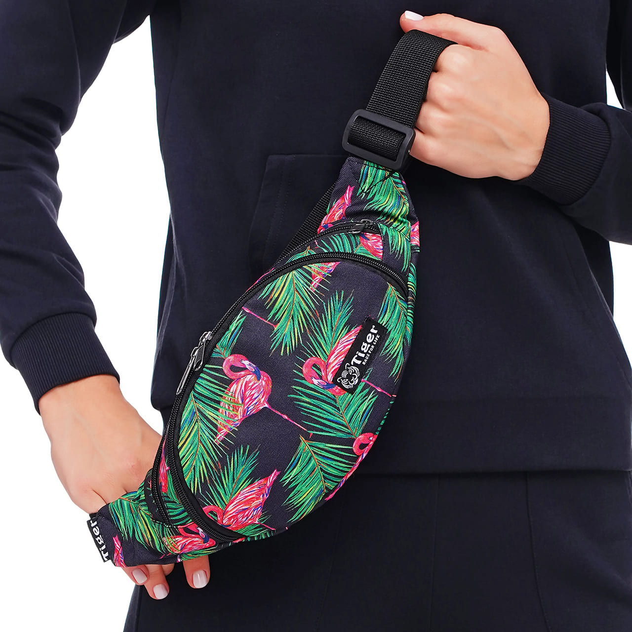 

Сумка на пояс Tiger Moon Print+ Фламинго и елка