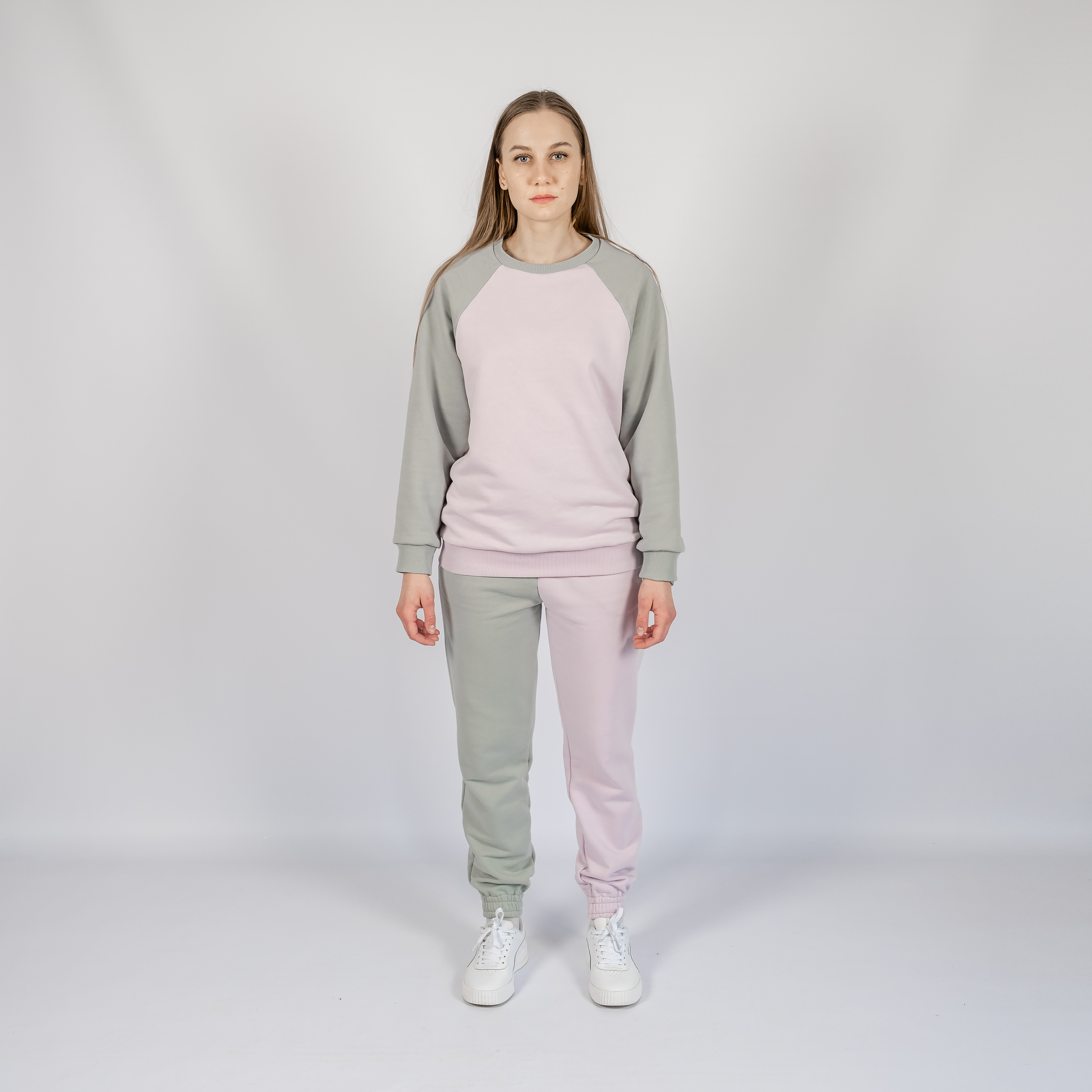 

Детский двухцветный костюм свитшот/джоггеры BASIC BY SAMI 122 см Оливковый/Светло-лиловый