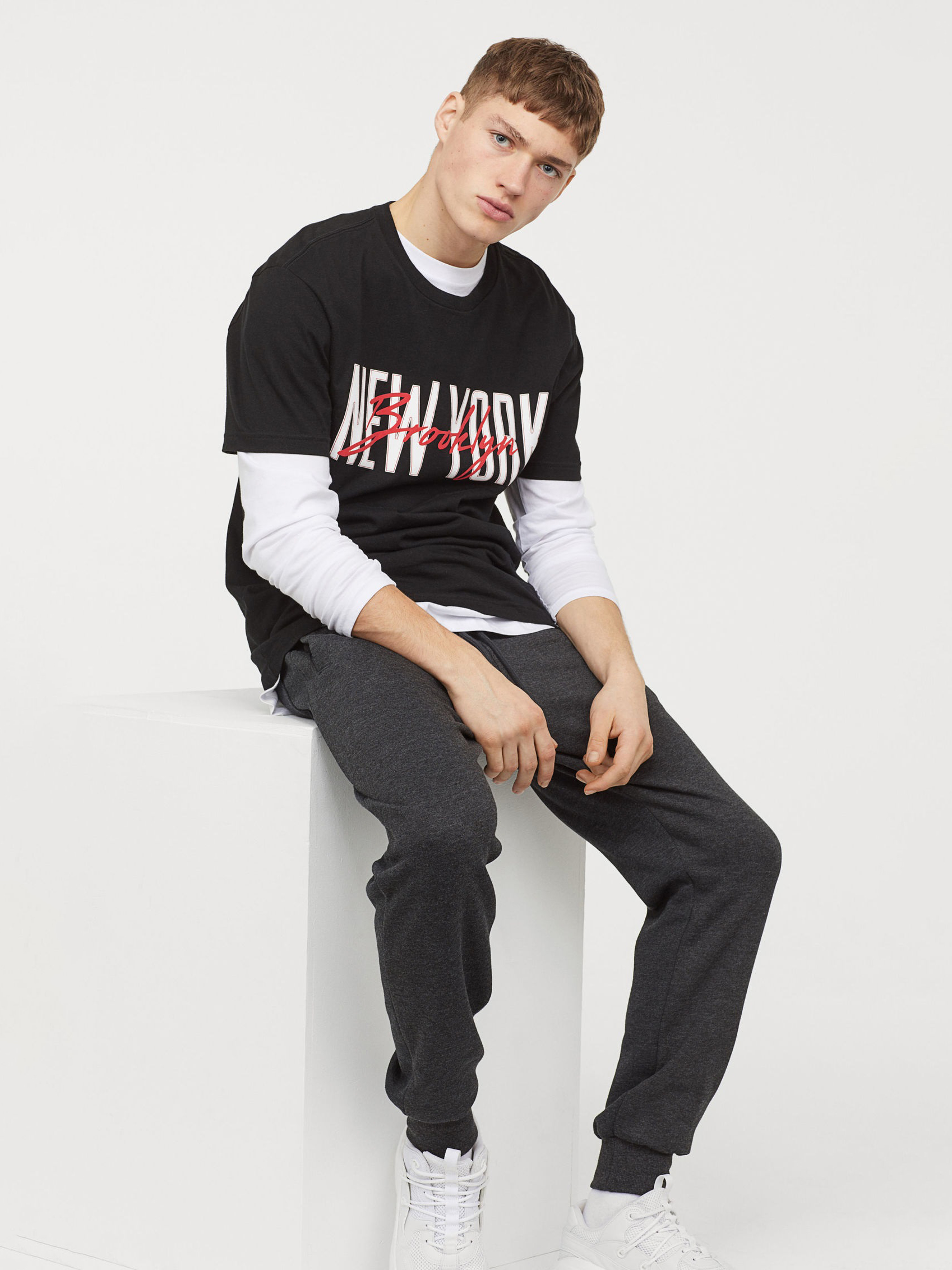 

Спортивные штаны H&M 0685815-0  Темно-серые, Спортивные штаны H&M 0685815-0 XS Темно-серые