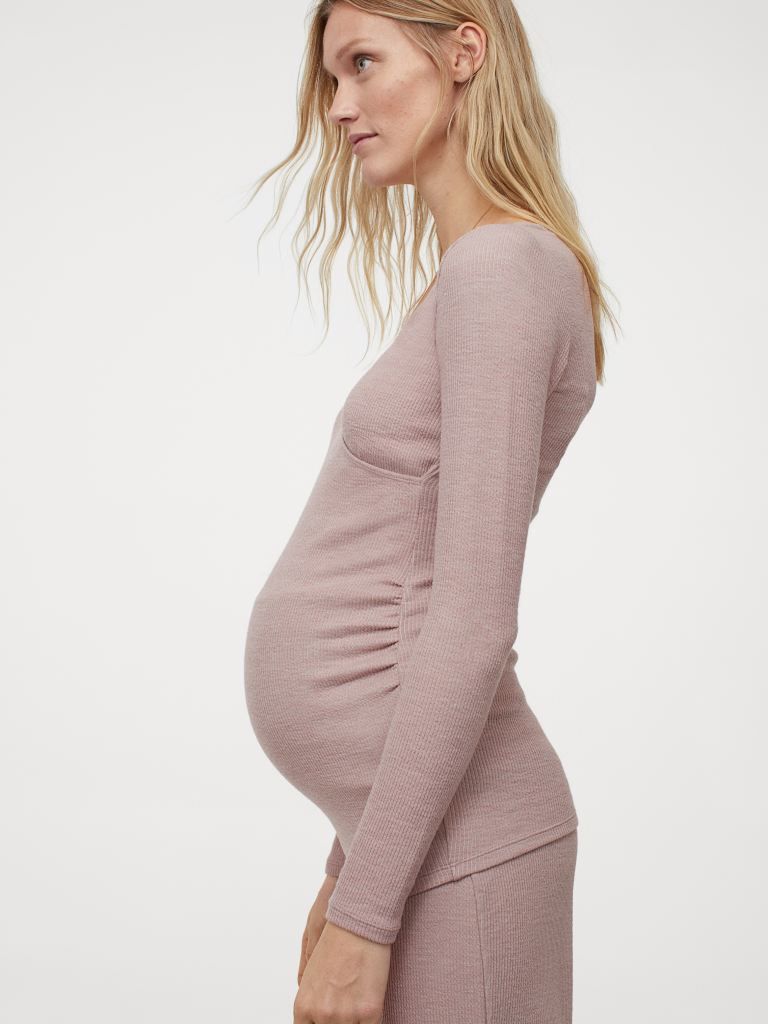 Акція на Лонгслів для вагітних довгий жіночий H&M 0911918005 XS (160/80А) Пудровий з рожевим від Rozetka