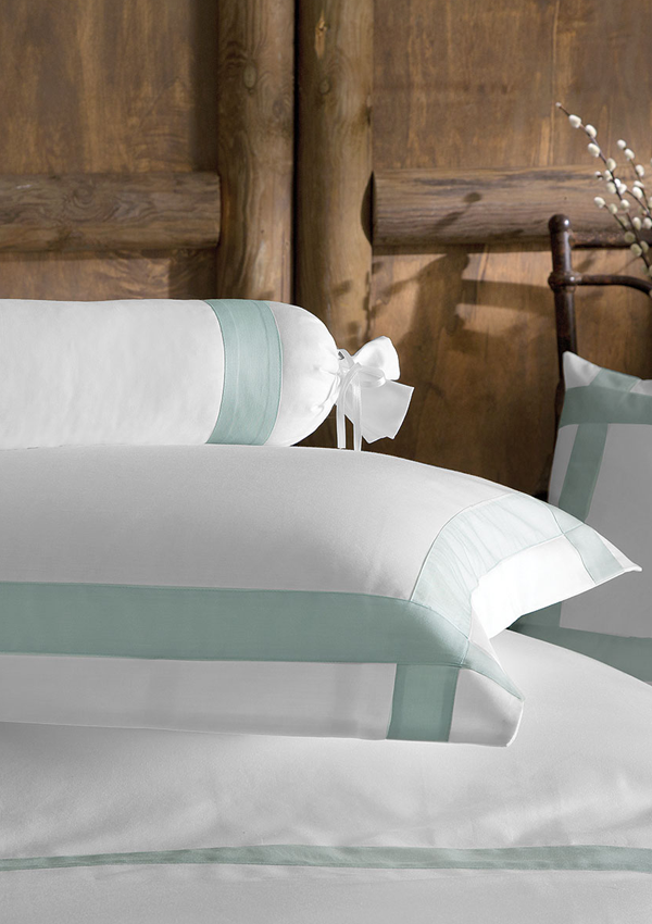 

Постельное белье Tivolyo Home Banda семейное 7 предметов белое с бирюзой 160х220