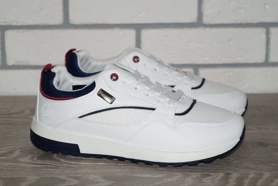 

Кроссовки Youngzone AH602 42 белые