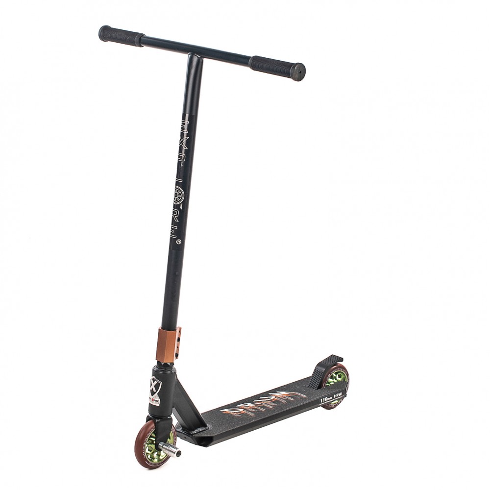 

Самокат трюковый Explore DRUM SUPER 110 mm черно - коричневый 2 пега, колеса дюраль