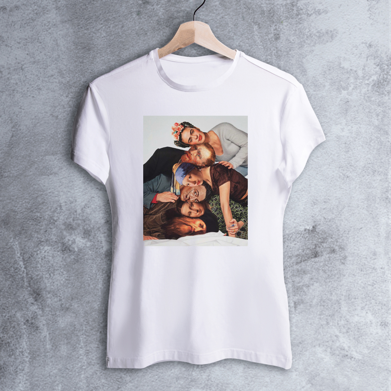 

Футболка Dali's Mustache clothes с принтом Все в сборе Женская Белая S