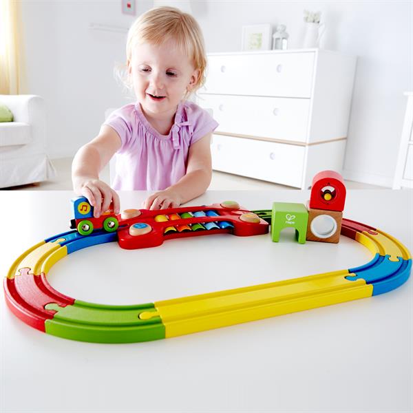

Музыкальная железная дорога Hape 14 эл. (E3822)