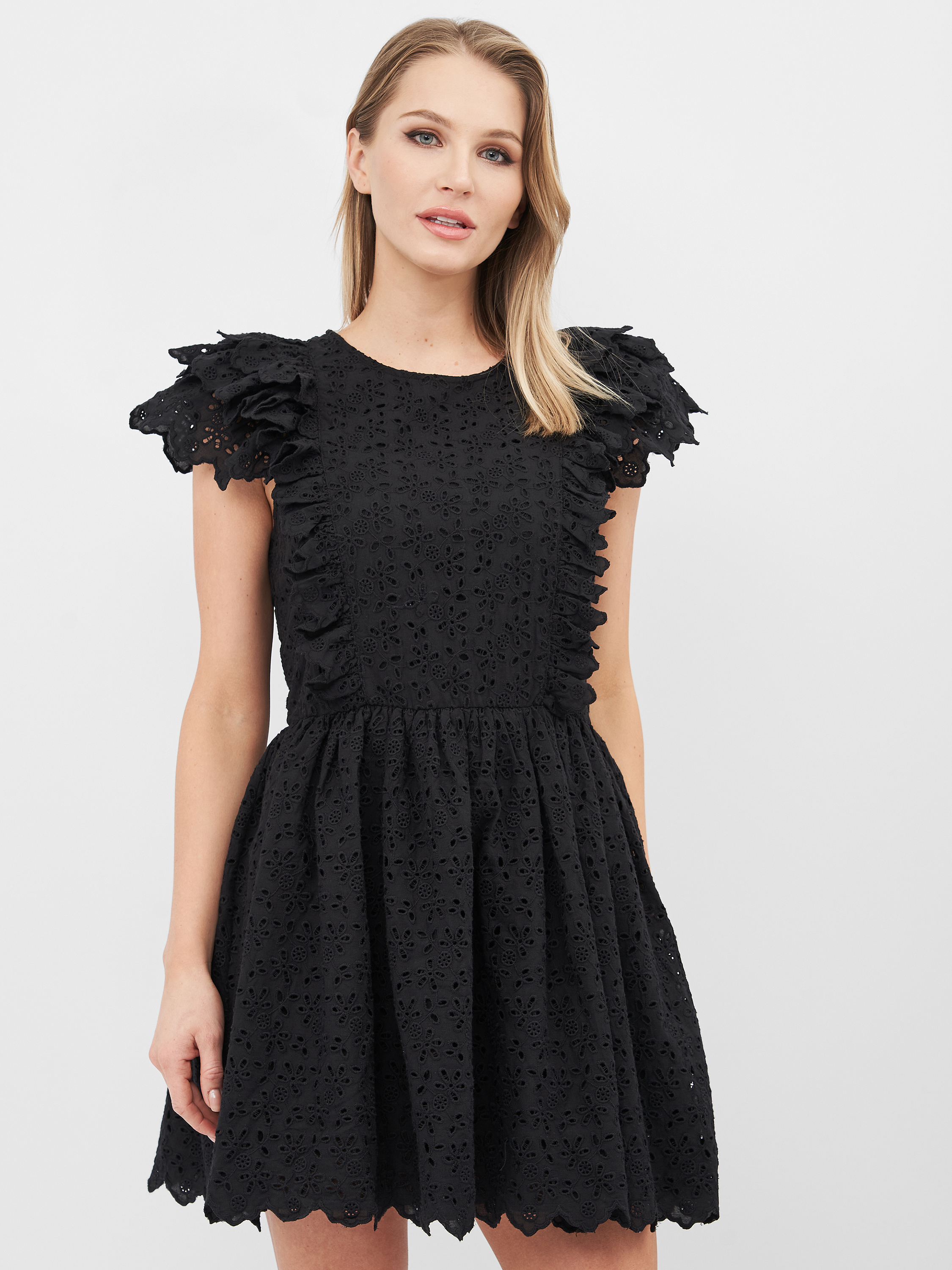 

Платье H&M 5493376RP21 42 Черное