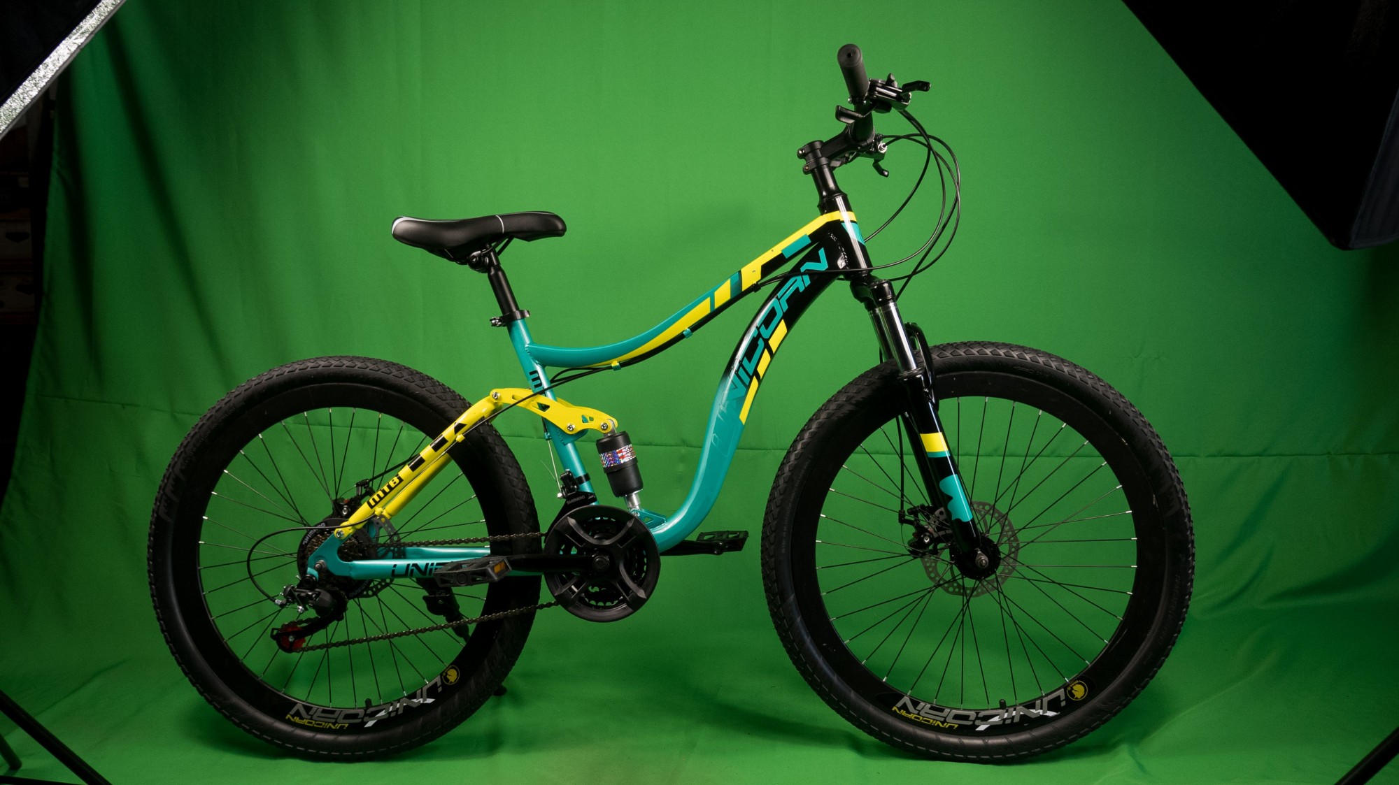 

Велосипед Unicorn Shark железный 26″ Красный