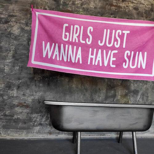 

Пляжное полотенце большое с принтом Girls just wanna have sun