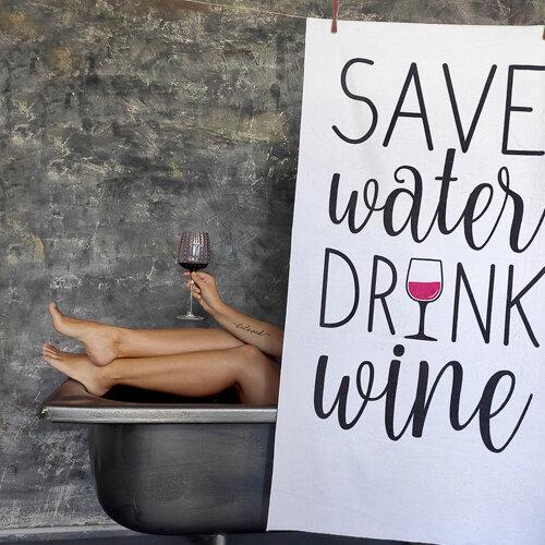 

Пляжное полотенце большое с принтом Save water drink wine