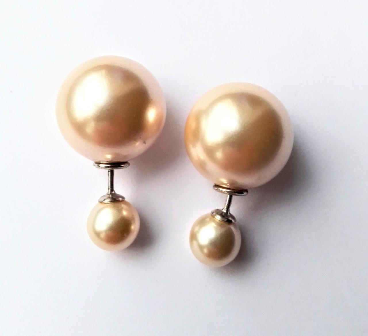 

Серебряные серьги в стиле Dior 9233