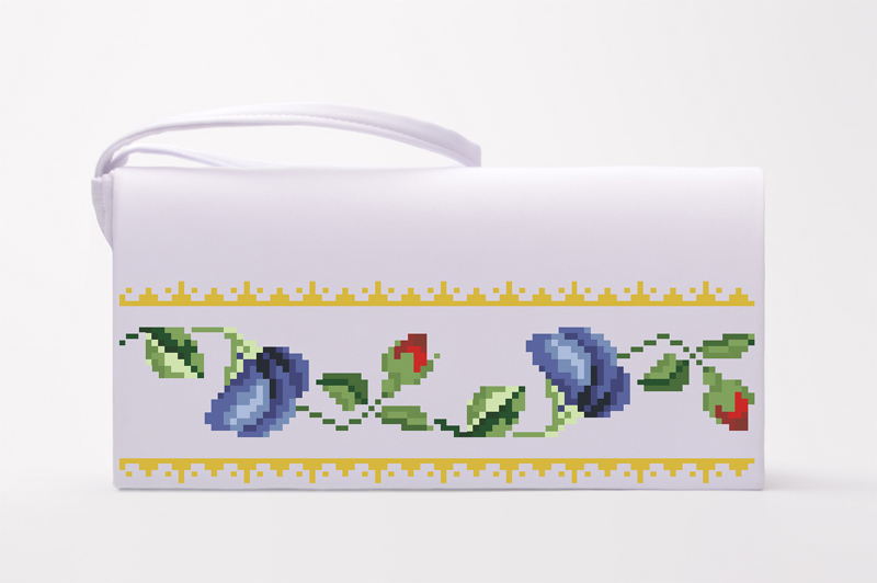 

Набір для вишивки нитками Барвиста Вишиванка заготовки пошитого клатча Мальви, троянди, братки (КЛ035шБ1301i)