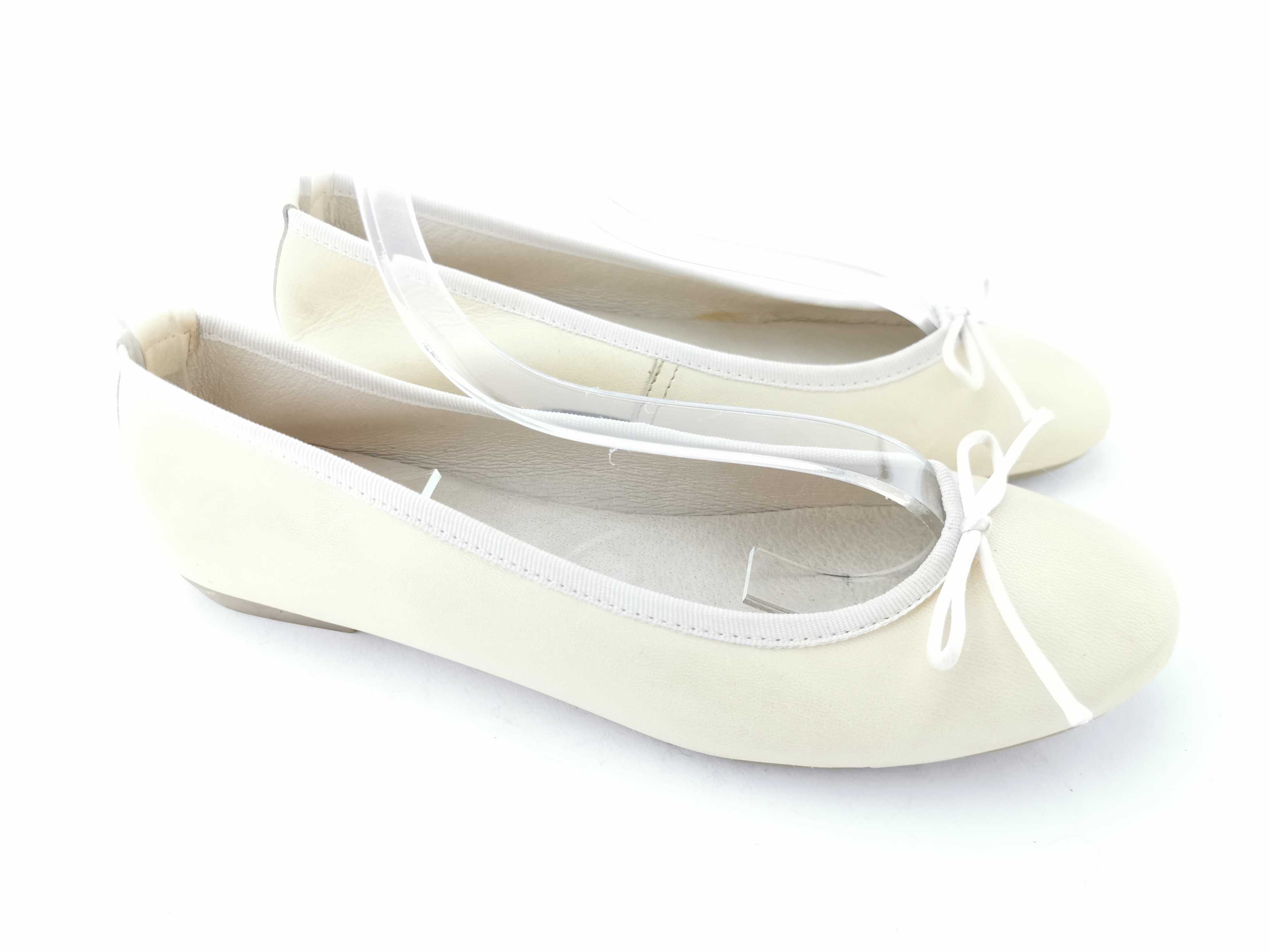 

Балетки Liberitae 1140410 37 23 см бежевые