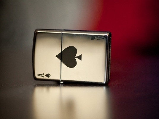 

Зажигалка Zippo 250 LUCKY ACE (24011)