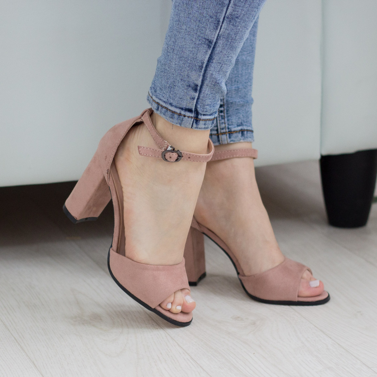 

Женские босоножки Shoes Eve 2787 36 размер 23.5 см Бежевый