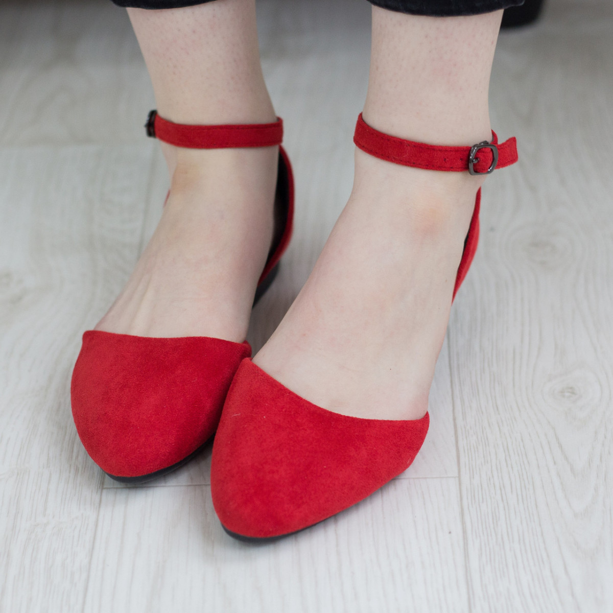 

Туфли женские Shoes Unicat 2681 37 размер 24 см Красный
