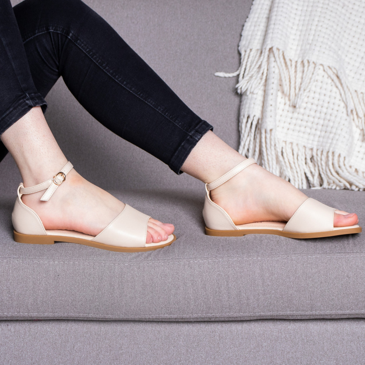 

Женские босоножки Shoes Kaaisa 2838 41 размер 26 см Бежевый