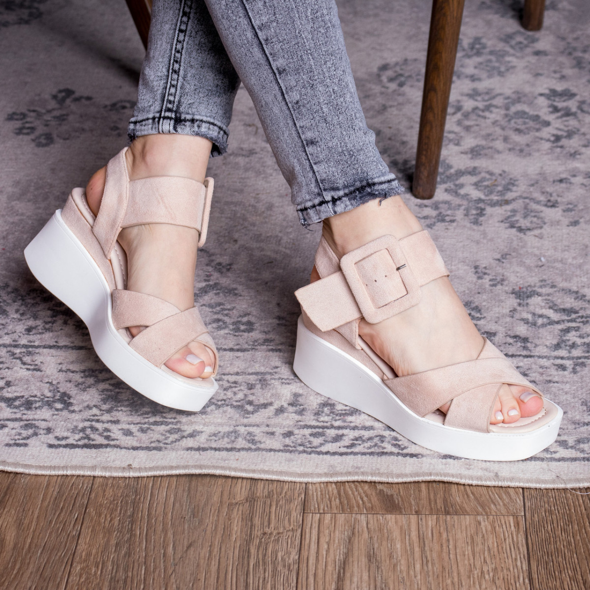 

Женские босоножки Shoes Randy 2689 39 размер 25 см Бежевый