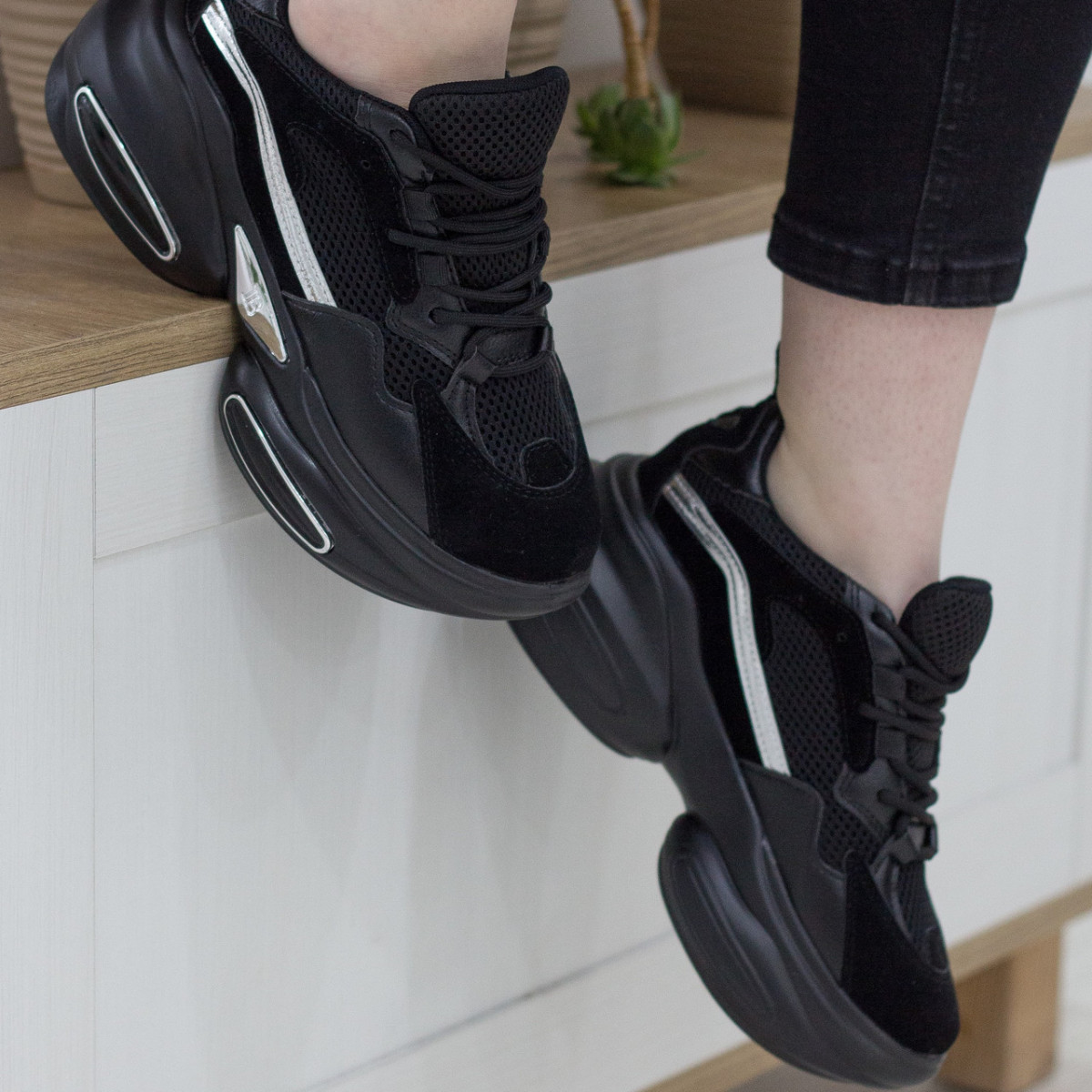

Кроссовки женские Shoes Fannya 2802 39 размер 24.5 см Черный