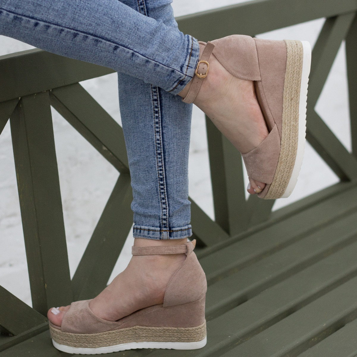 

Женские босоножки Shoes Macky 2784 38 размер 24.5 см Бежевый