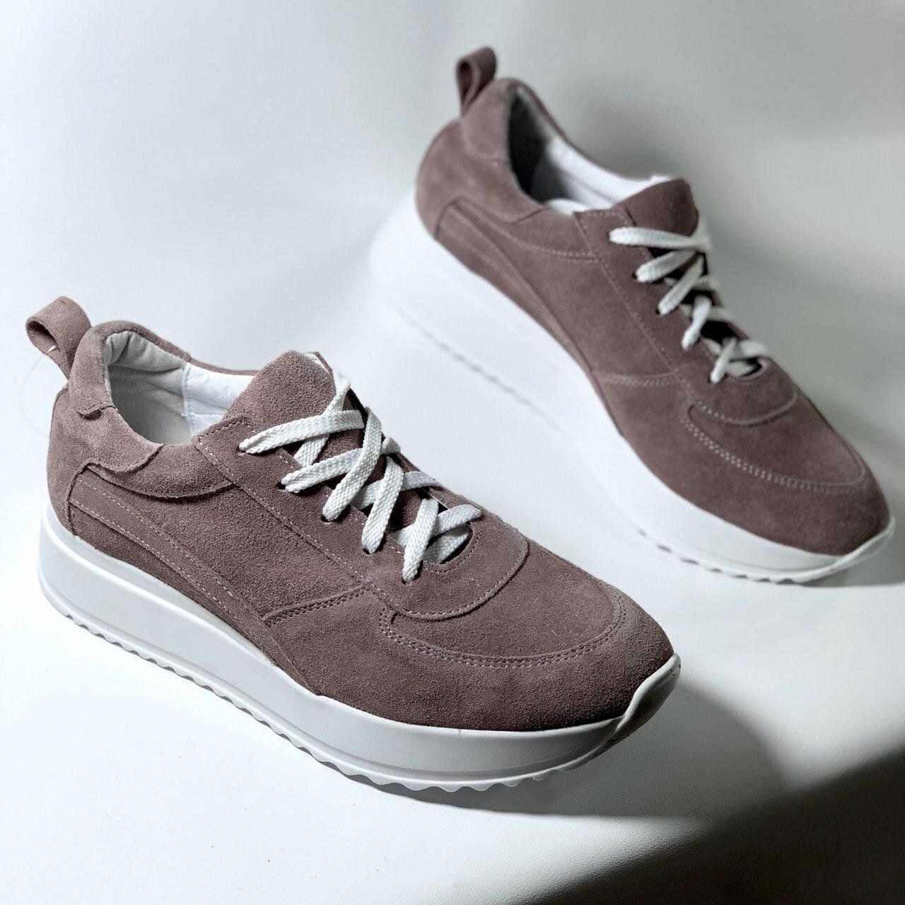 

Кроссовки Nude Basic 36р.