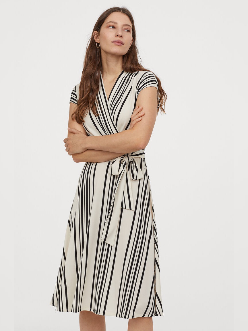 

Платье H&M 060859136 S Бежевое с черным