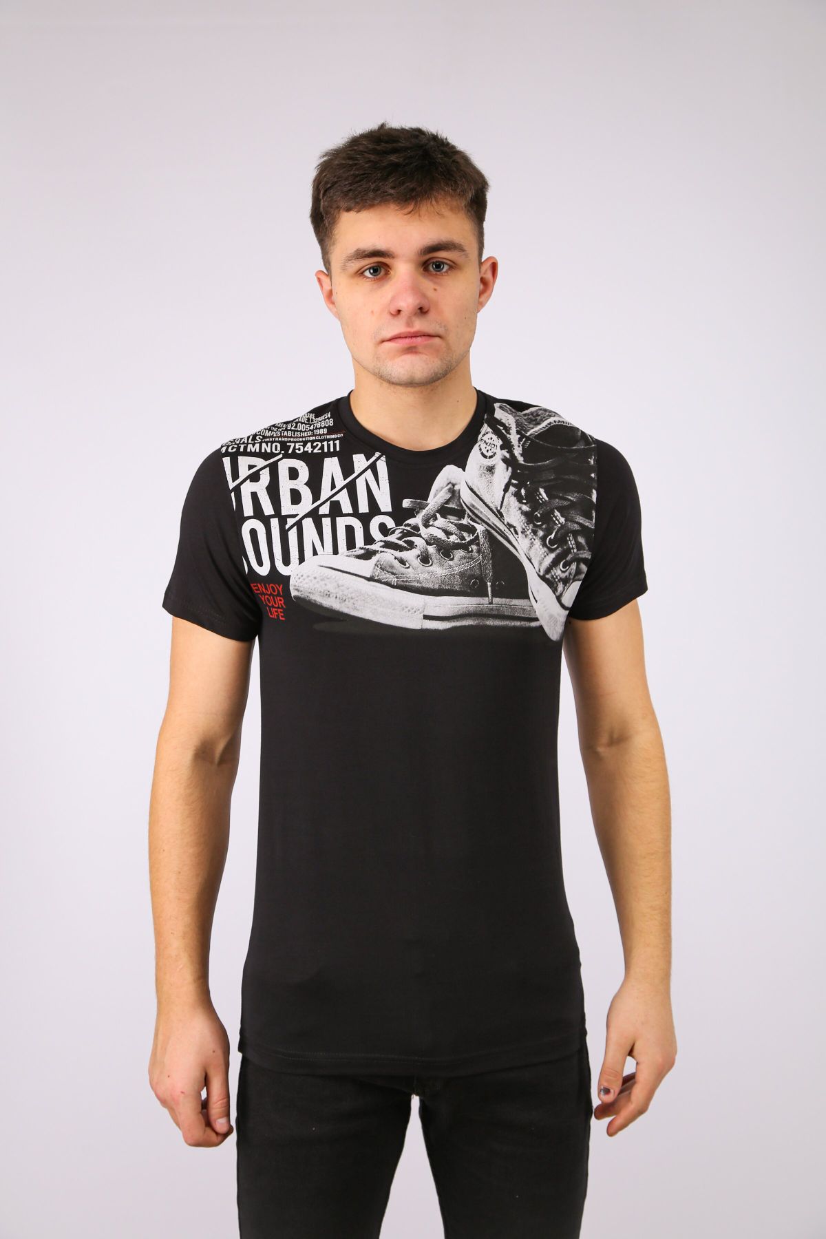 

Футболки Daniel & Jones DJ50 XL Чорний