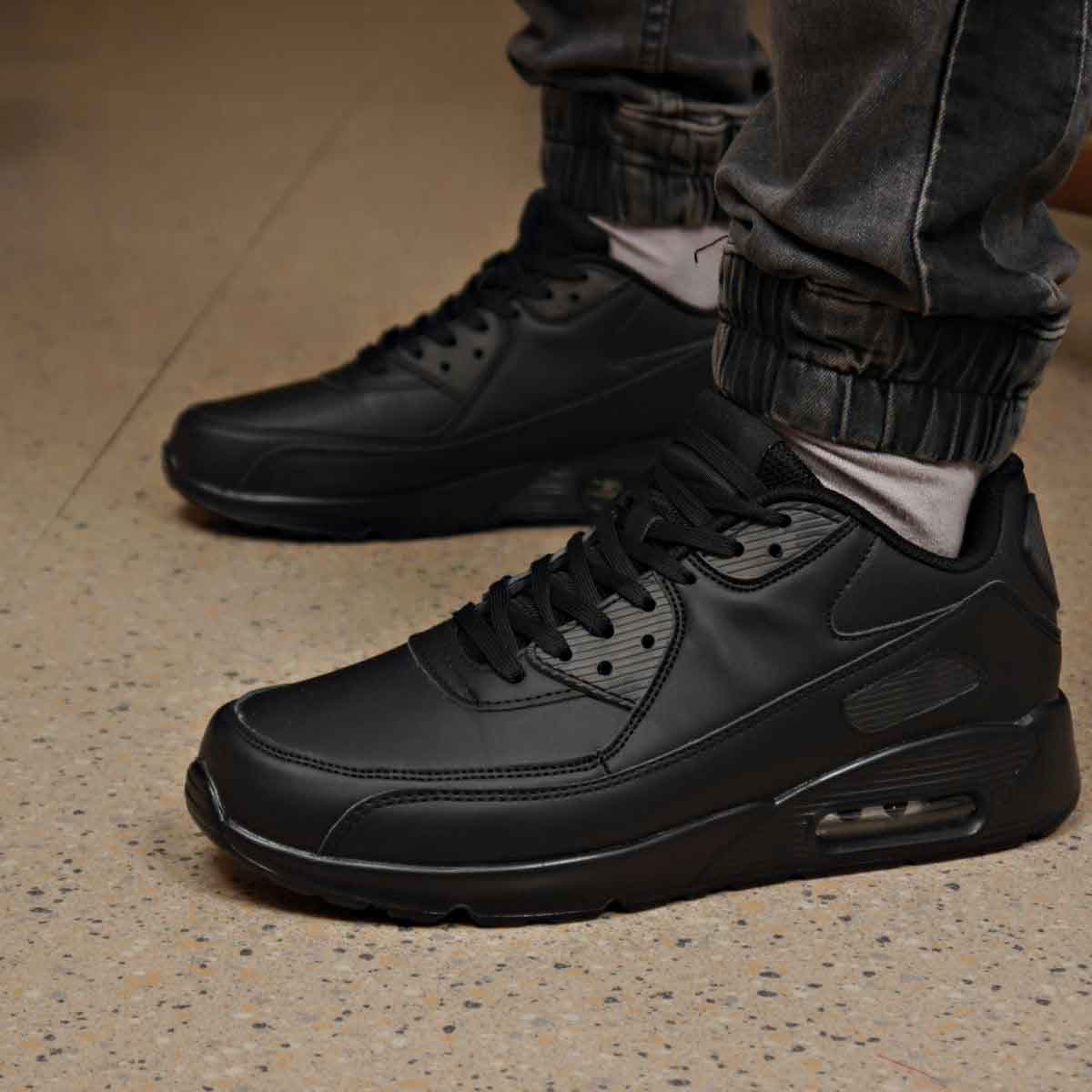 

Кроссовки мужские 18111, Air Max, черные, р. 45-29,7см.