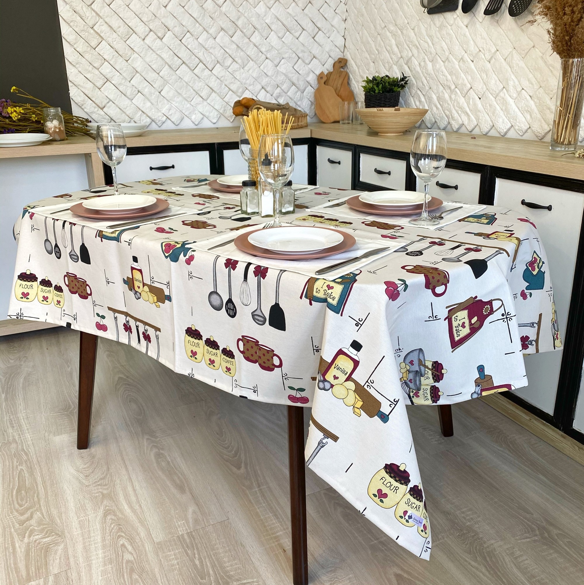 

Скатерть Водоотталкивающая "Кухонный принт" 260х160 см