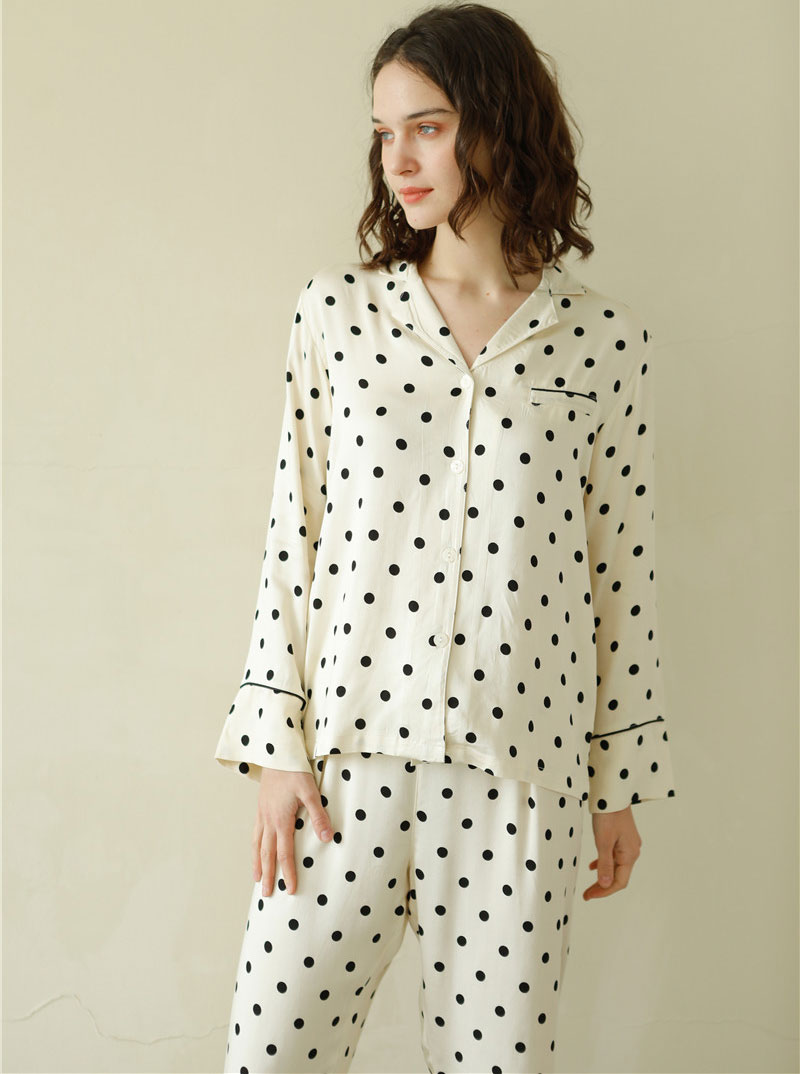 

Пижама женская Black peas Berni Fashion (XL) Молочный