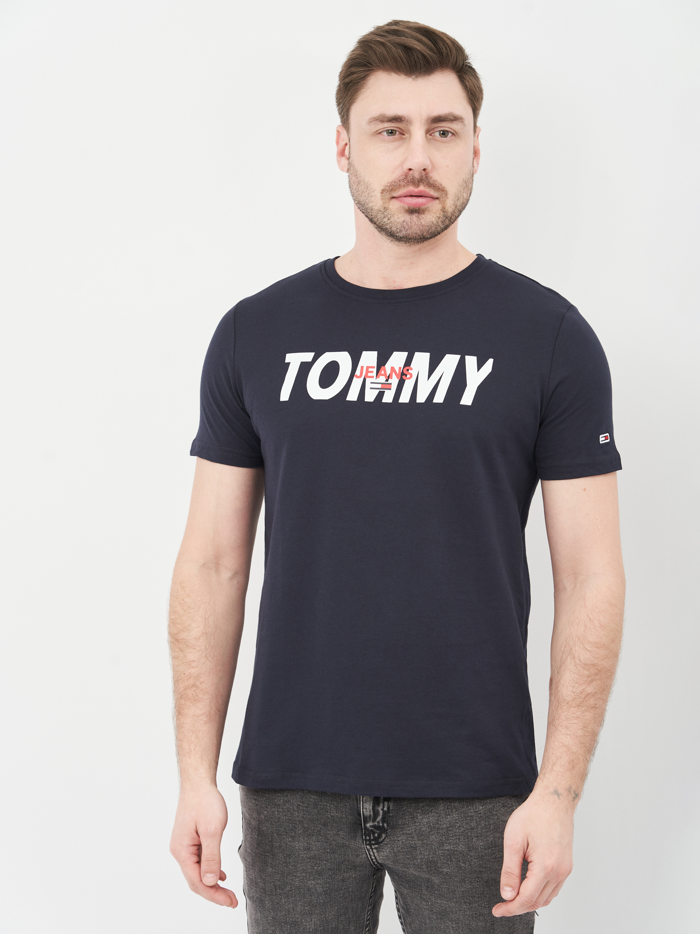 Акція на Футболка Tommy Jeans 10605.3 M (46) Темно-синя від Rozetka