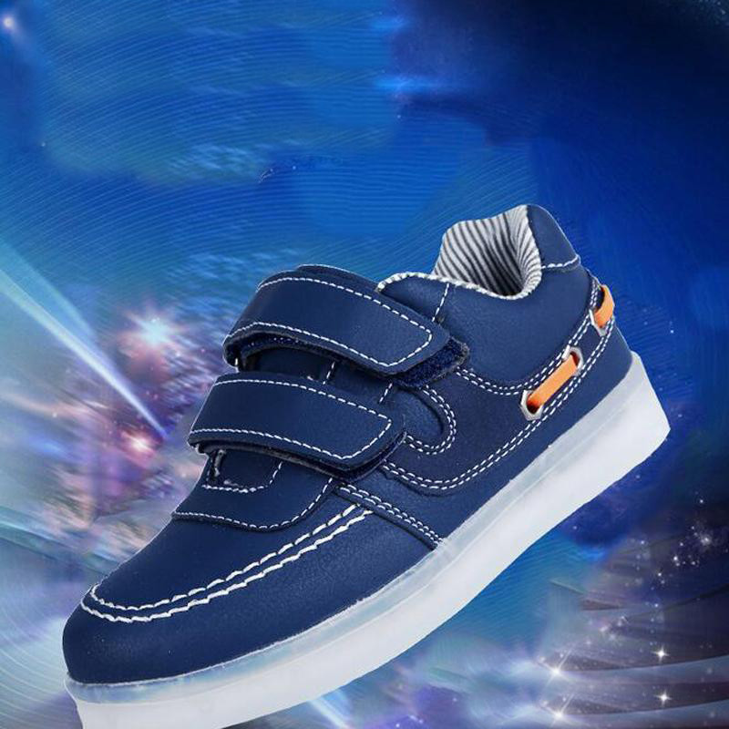 

Кроссовки светящиеся детские Blue 2300 30 р.
